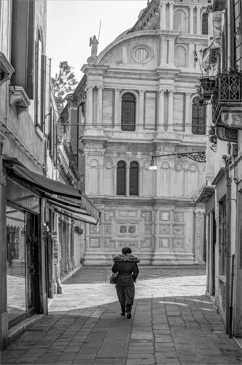 A QUIET STROLL, VENICE