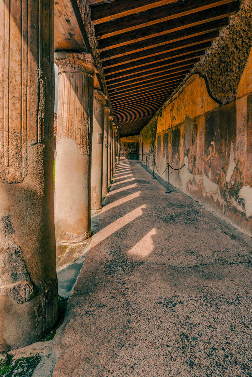 Pompei Baths 12