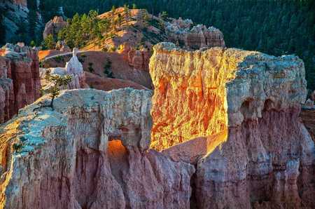 SUNRISE AT BRYCE