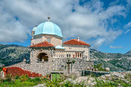 PERAST 2