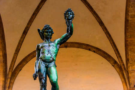 Florence Perseus 10