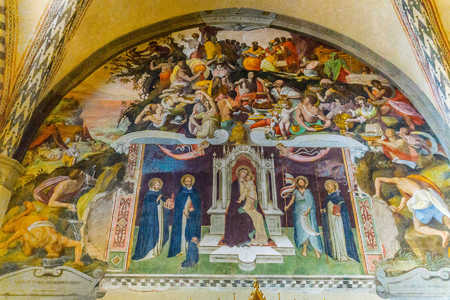 Florence SMN Cloister Chapel 2