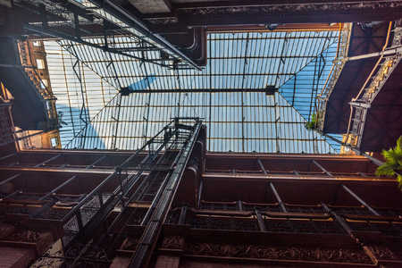 BRADBURY 10