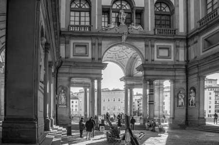 UFFIZI COURTYARD, FLORENC