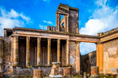 Pompei temple columns 3