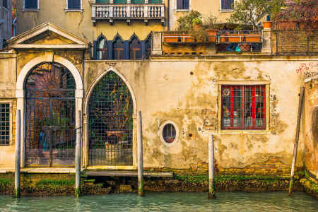HIDDEN VILLA